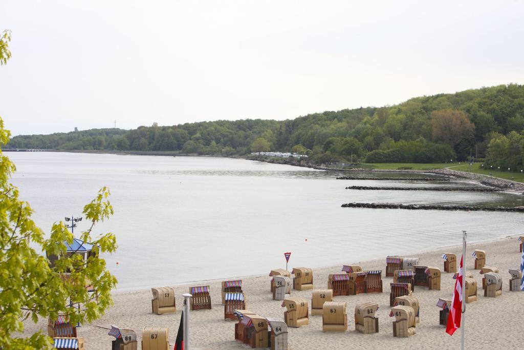 Strandhotel Seeblick, Ostseebad Heikendorf Exteriör bild