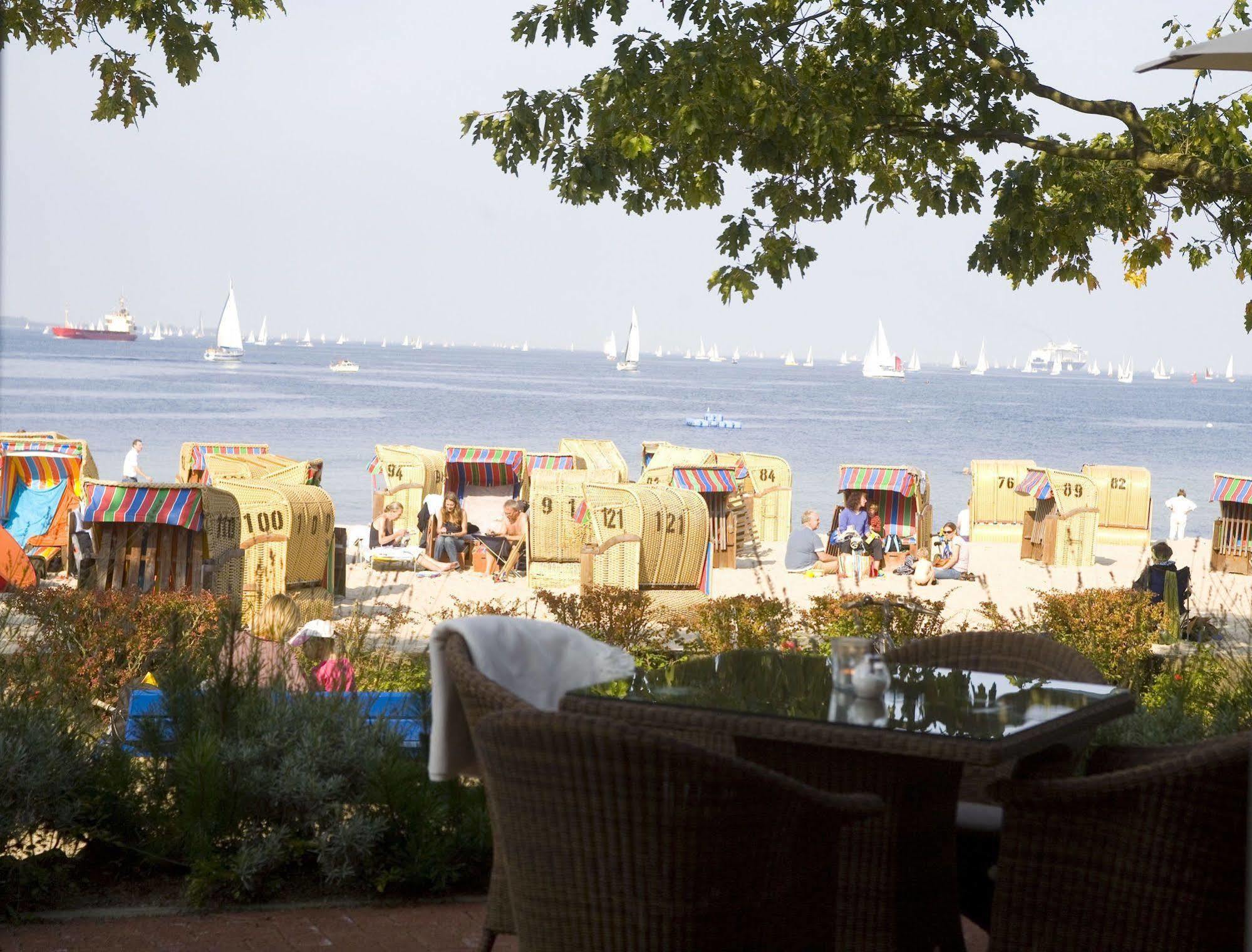 Strandhotel Seeblick, Ostseebad Heikendorf Exteriör bild